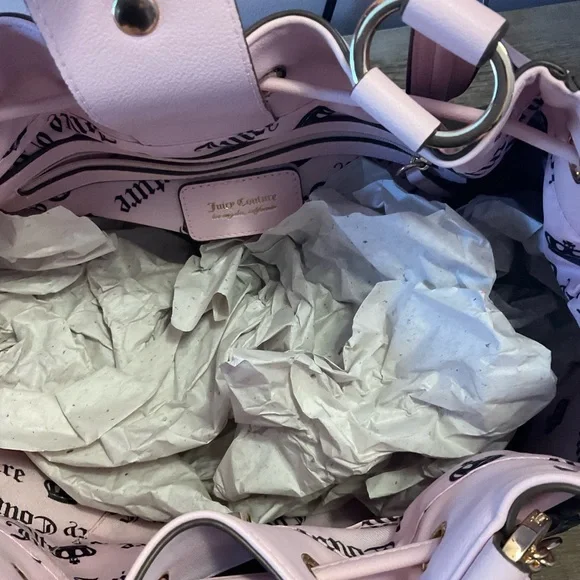 Juicy Couture Black and Pink Tote Set - Picture 4 of 13